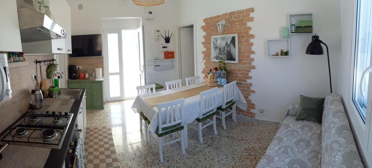 Trullo Il Noce..Holiday Home San Vito dei Normanni Exterior foto